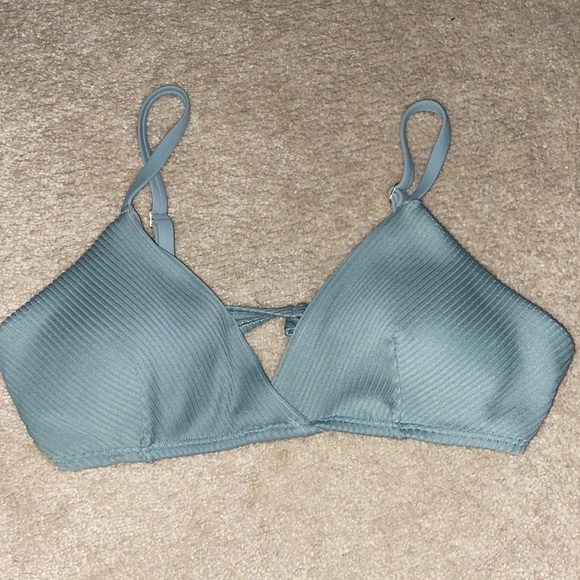 Hollister bikini top - Picture 1 of 2